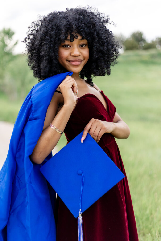 Lyn's Cap & Gown Session