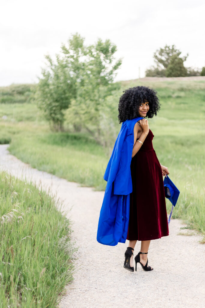Lyn's Cap & Gown Session
