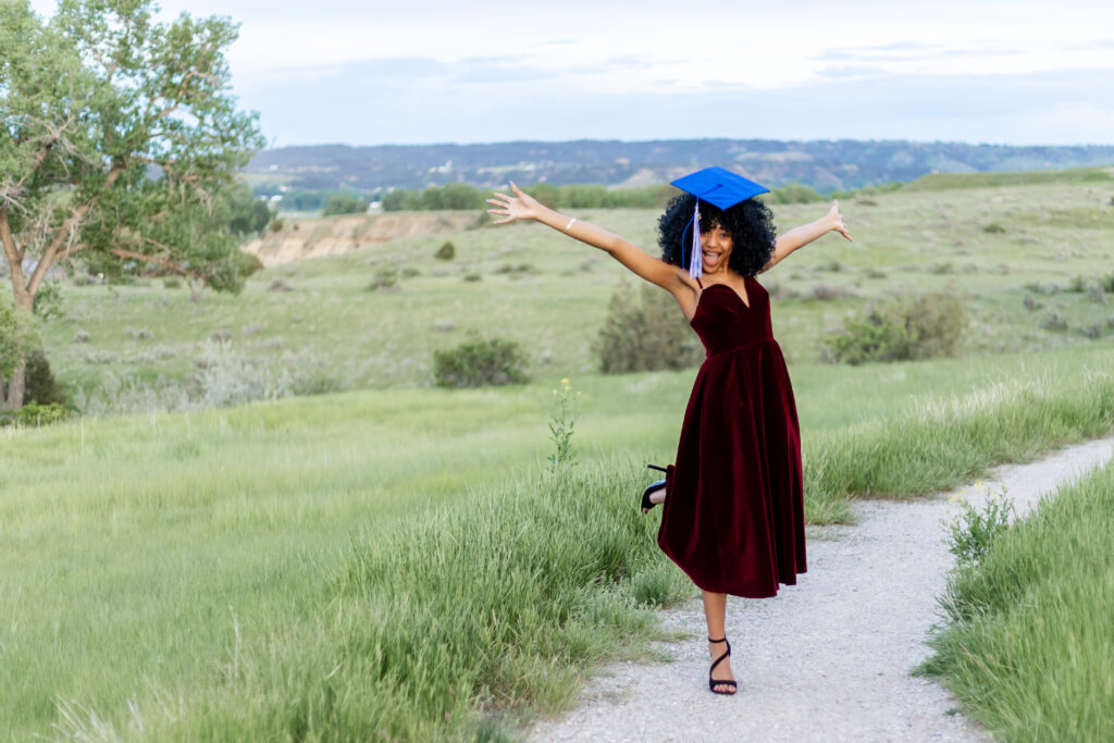 Lyn's Cap & Gown Session