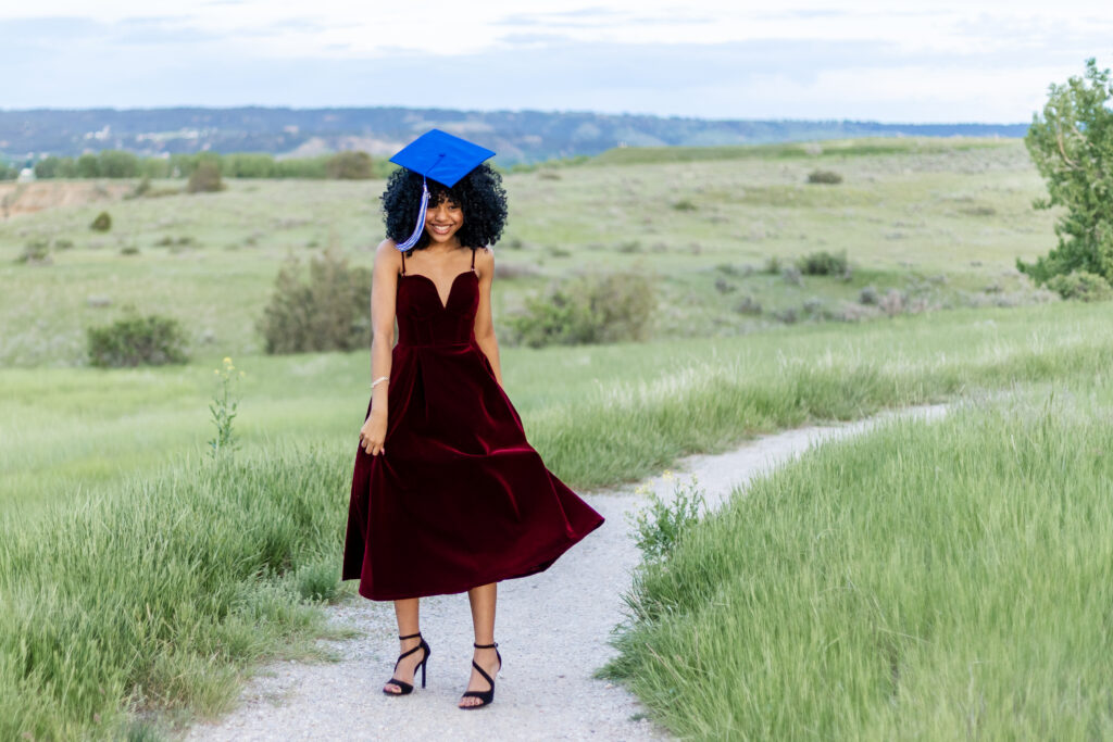Lyn's Cap & Gown Session
