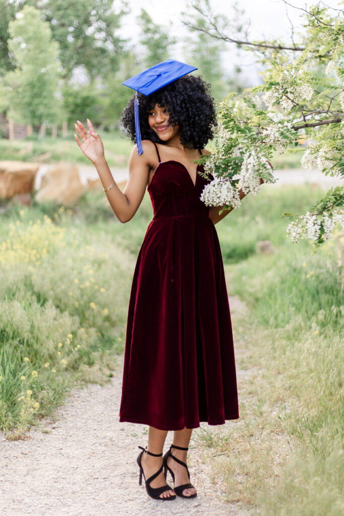Lyn's Cap & Gown Session