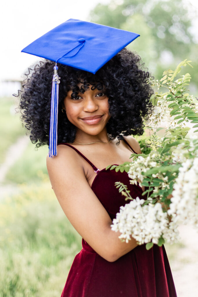 Lyn's Cap & Gown Session