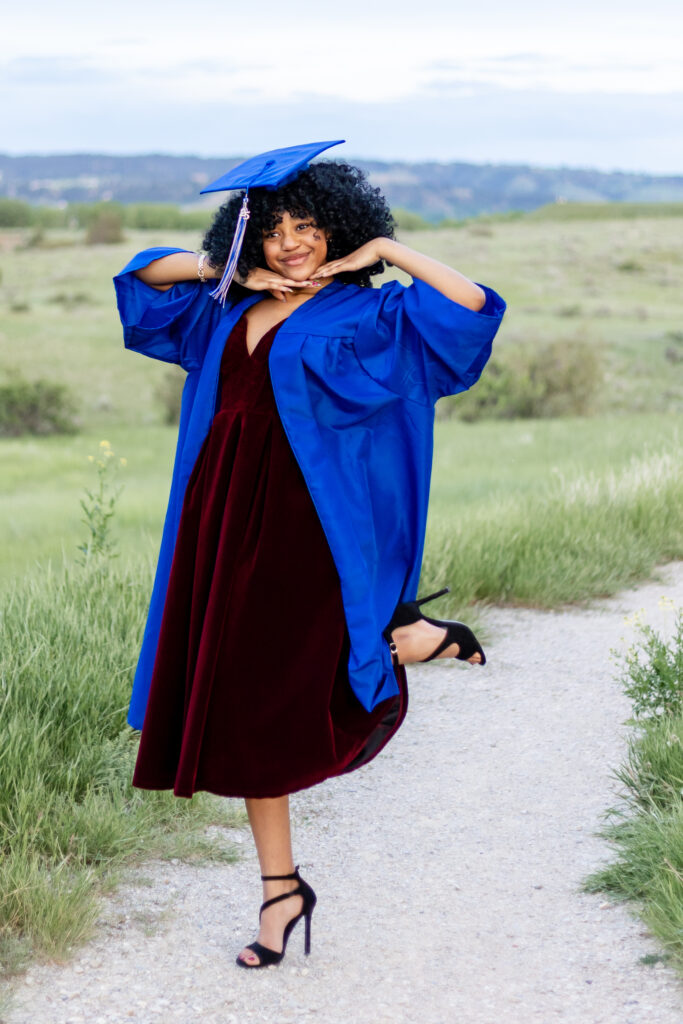 Lyn's Cap & Gown Session